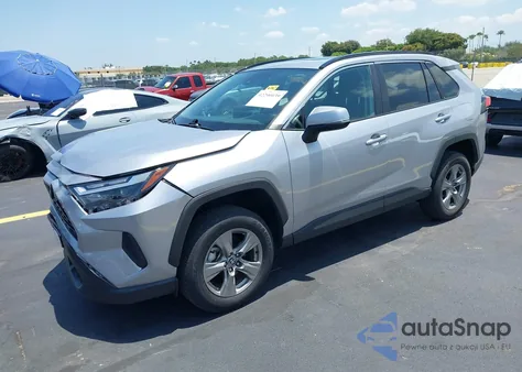 2024 Toyota Rav4 Xle z USA, uszkodzony, nr VIN 2T3W1RFV5RC284394